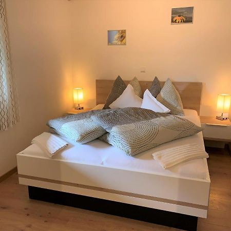 Mareinhof - Urlaub Auf Dem Apfelbauernhof Appartement Partschins Buitenkant foto
