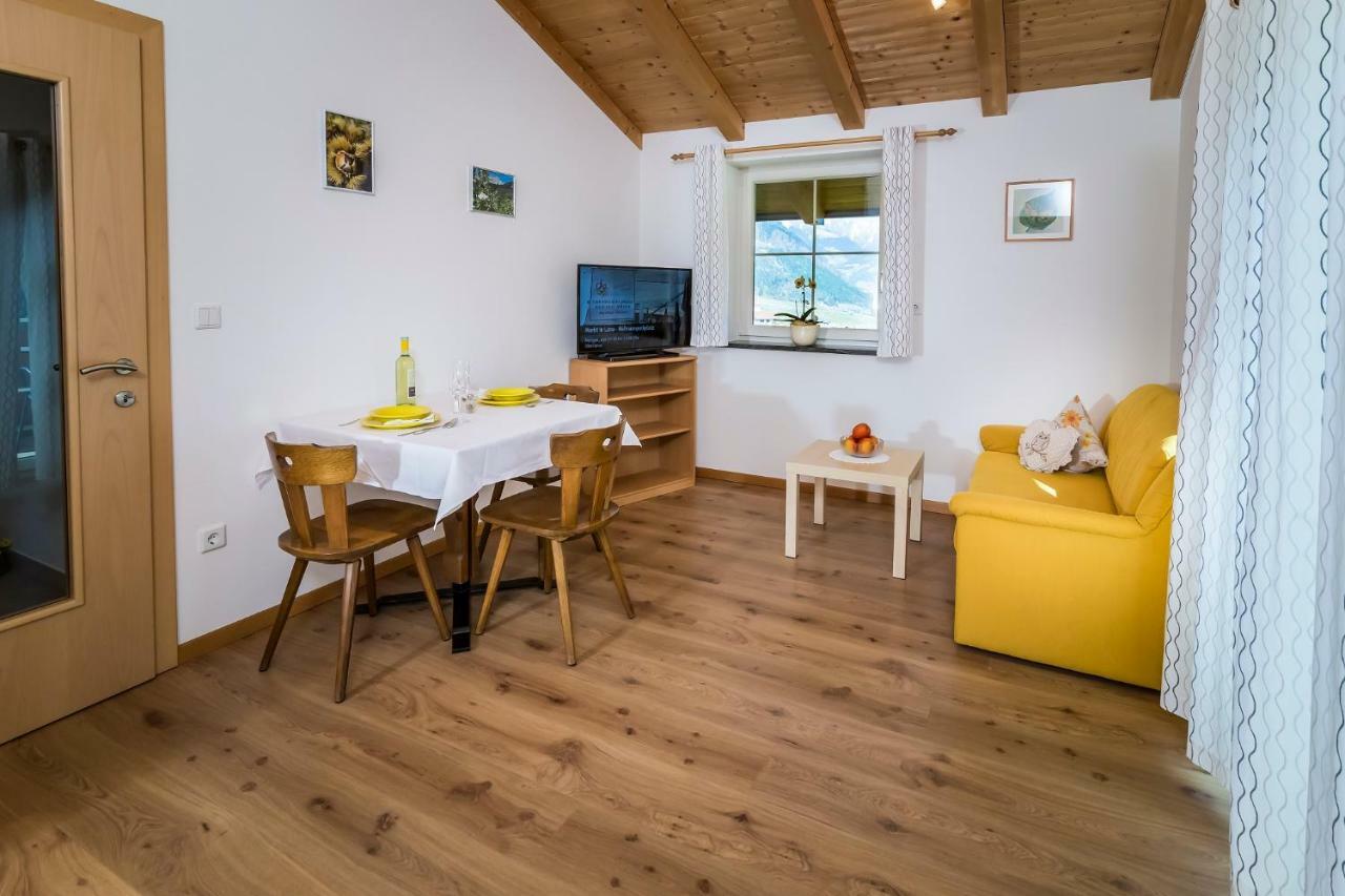 Mareinhof - Urlaub Auf Dem Apfelbauernhof Appartement Partschins Buitenkant foto