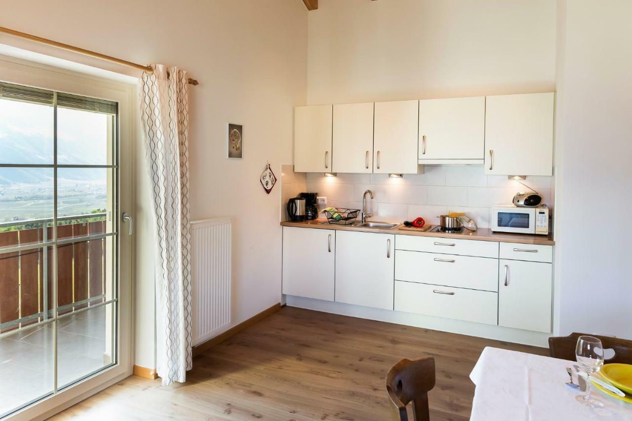 Mareinhof - Urlaub Auf Dem Apfelbauernhof Appartement Partschins Buitenkant foto